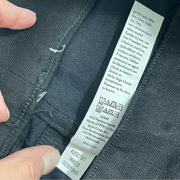 NWT SPANX 20278T Black Ankle Skinny Jeans Size XS Tall - Picture 9 of 9